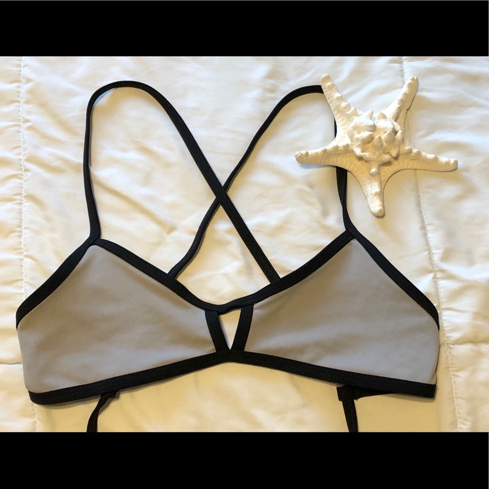 Maui Girl Swimsuit Top